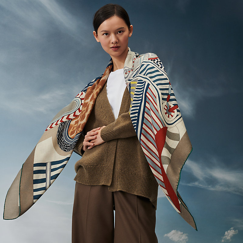 La Selle Imaginaire shawl 140 | Hermès Finland
